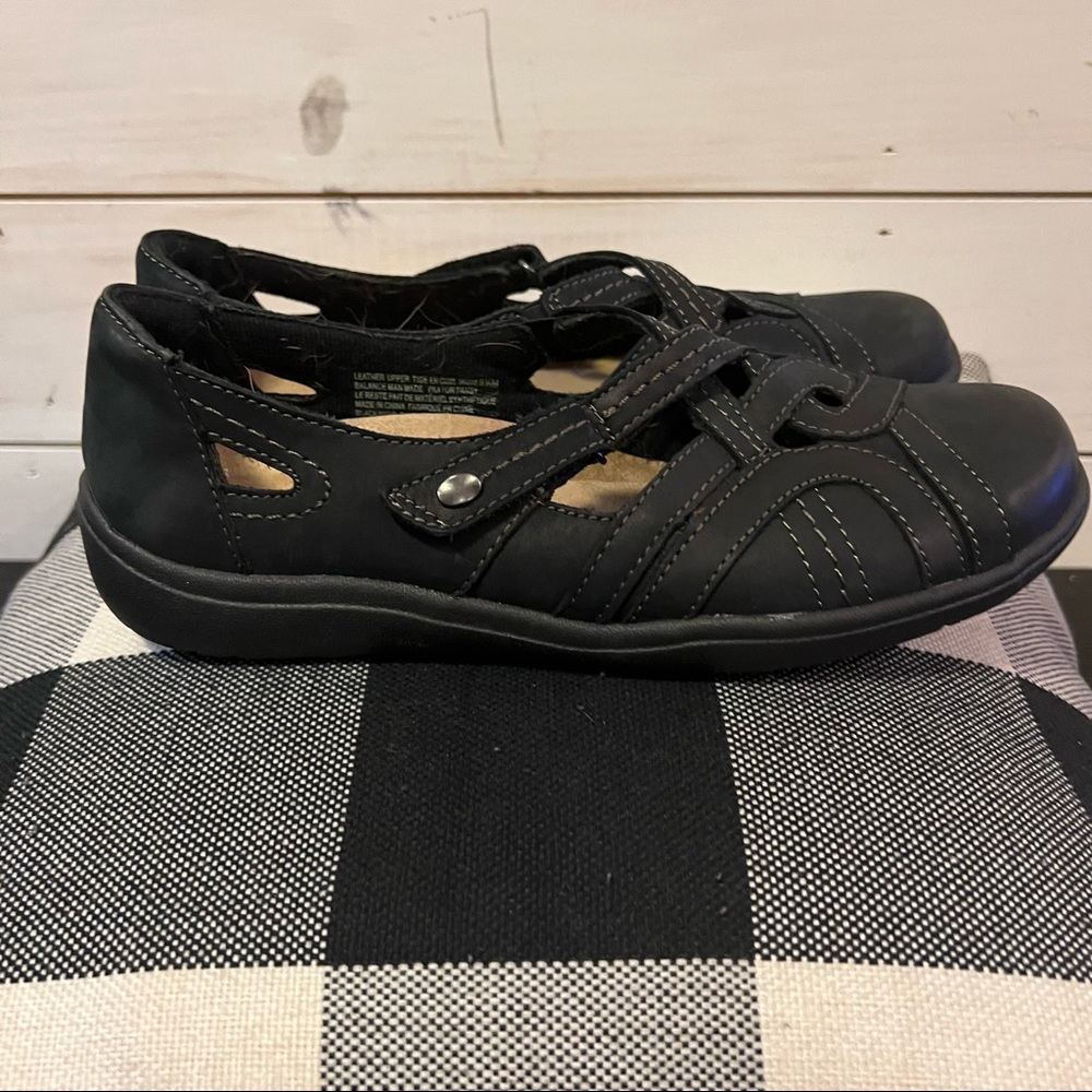 Earth Origins Paxton Pansy Black Leather Shoe Womens Size 8.5
